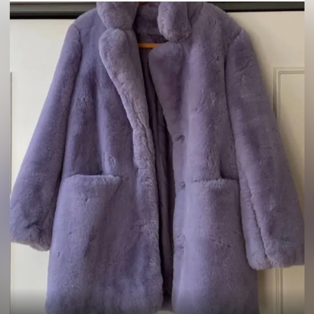 Apparis - Sophie Faux Fur Coat in Lilac
Size Small
